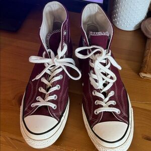 Classic High-Top Sneakers - Burgundy
